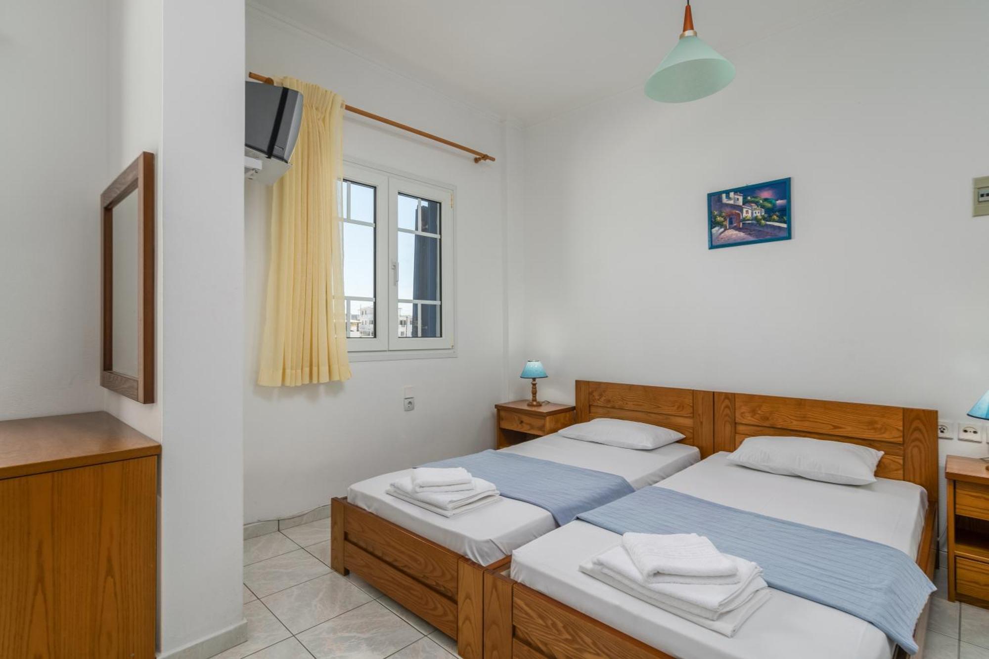 Tina'S Apartments Адамас Номер фото