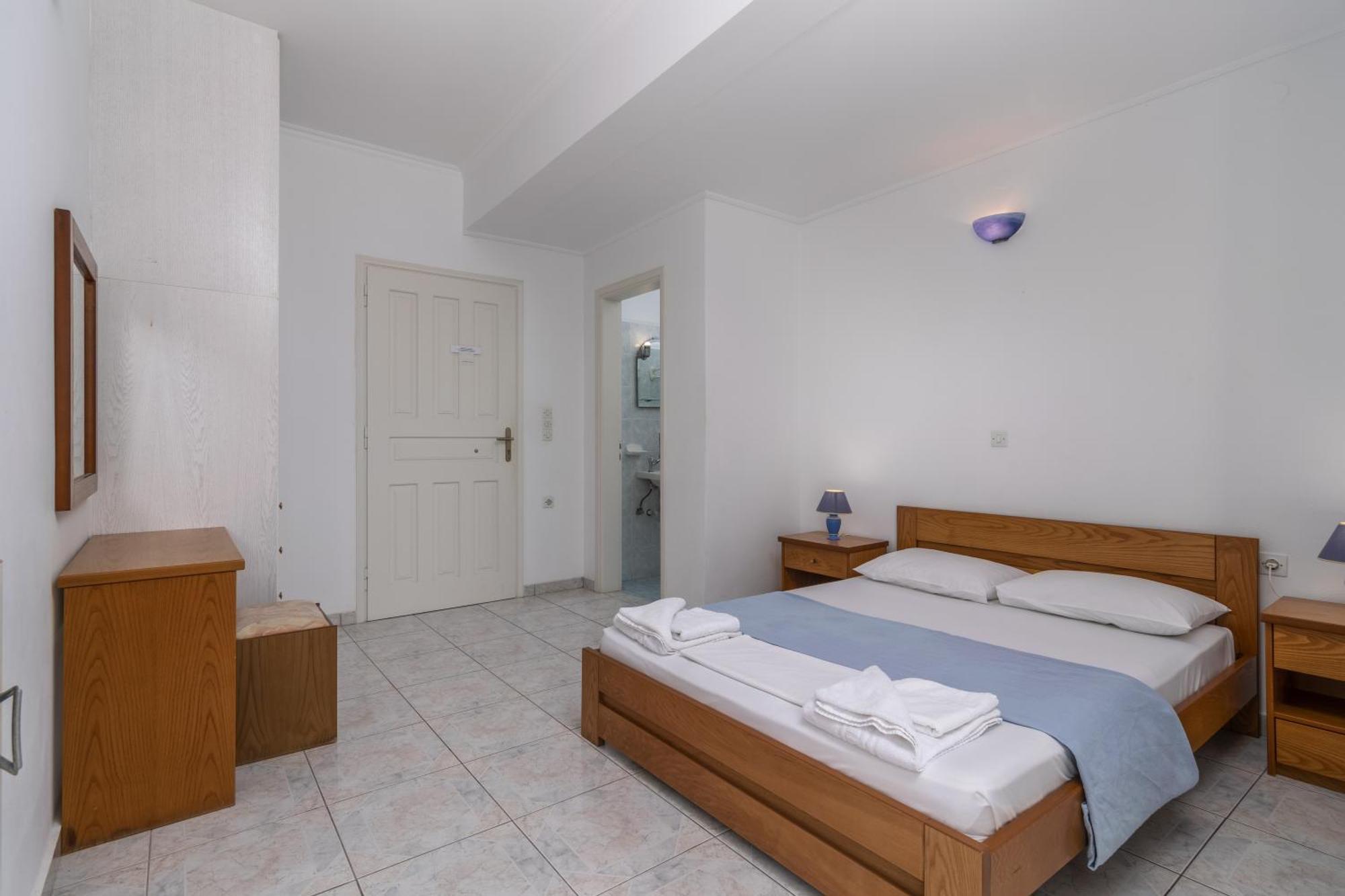 Tina'S Apartments Адамас Номер фото