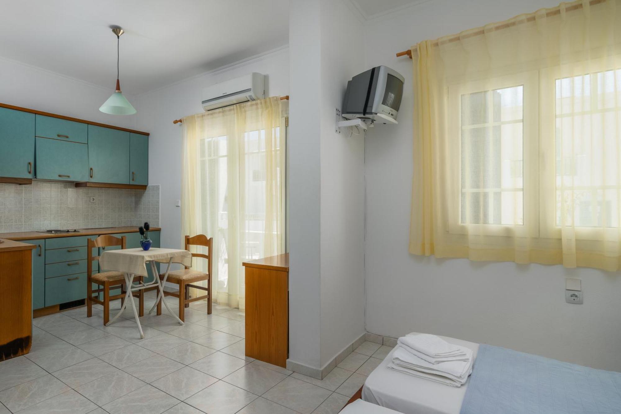 Tina'S Apartments Адамас Номер фото